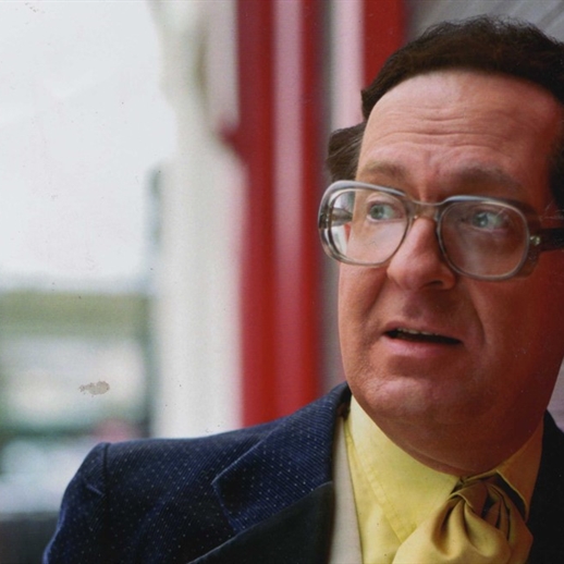 Earl Okin 